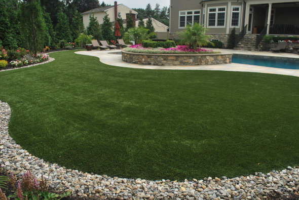 Artificial grass lawn in Augusta